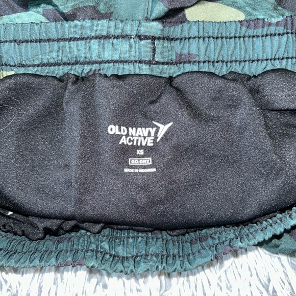 cute camo shorts ! โจ๐ - Picture 3 of 4